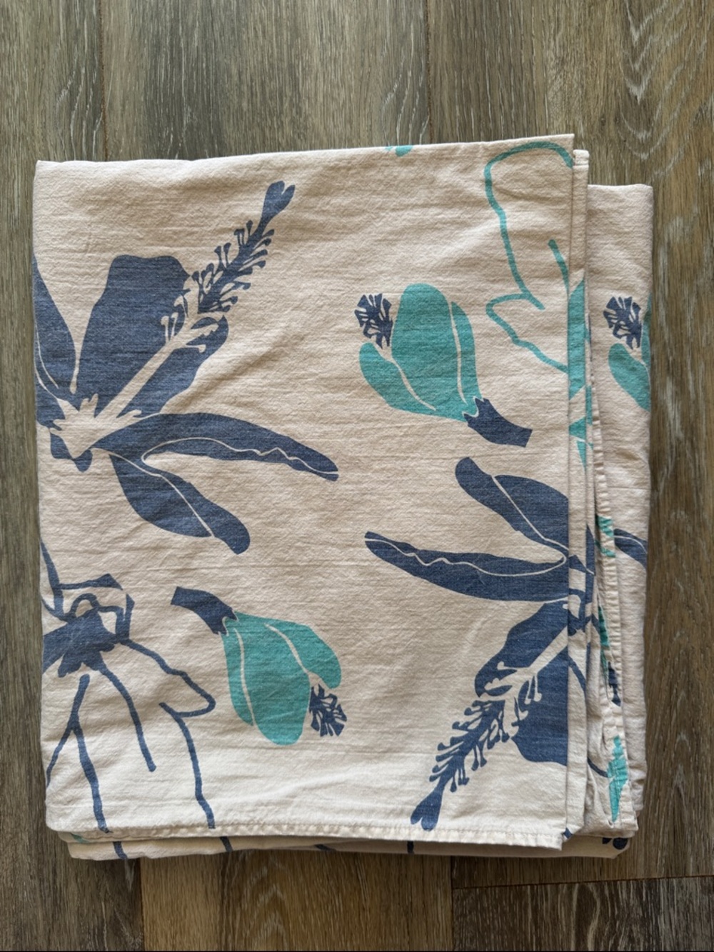 NWOT RARE Kealopiko Tablecloth - Picture 2 of 4